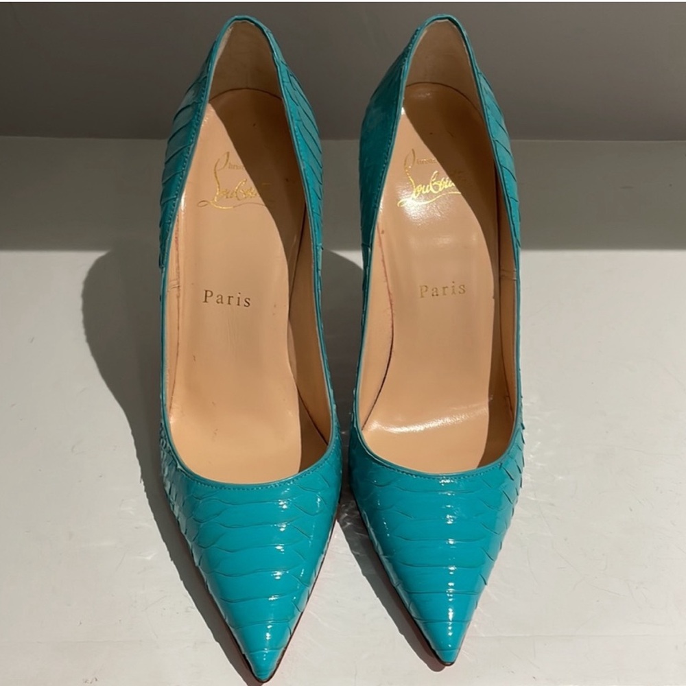Christian Louboutin Python So Kate - Picture 2 of 3